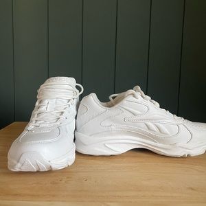 Reebok chunky white shoes